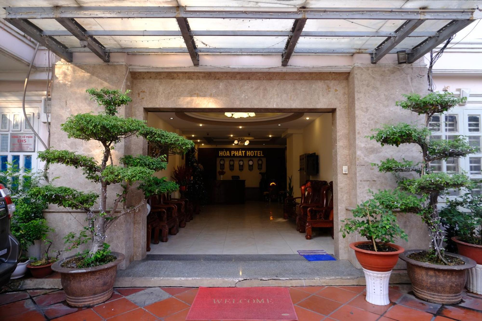 Hoa Phat Hotel & Apartment Ciudad Ho Chi Minh  Exterior foto