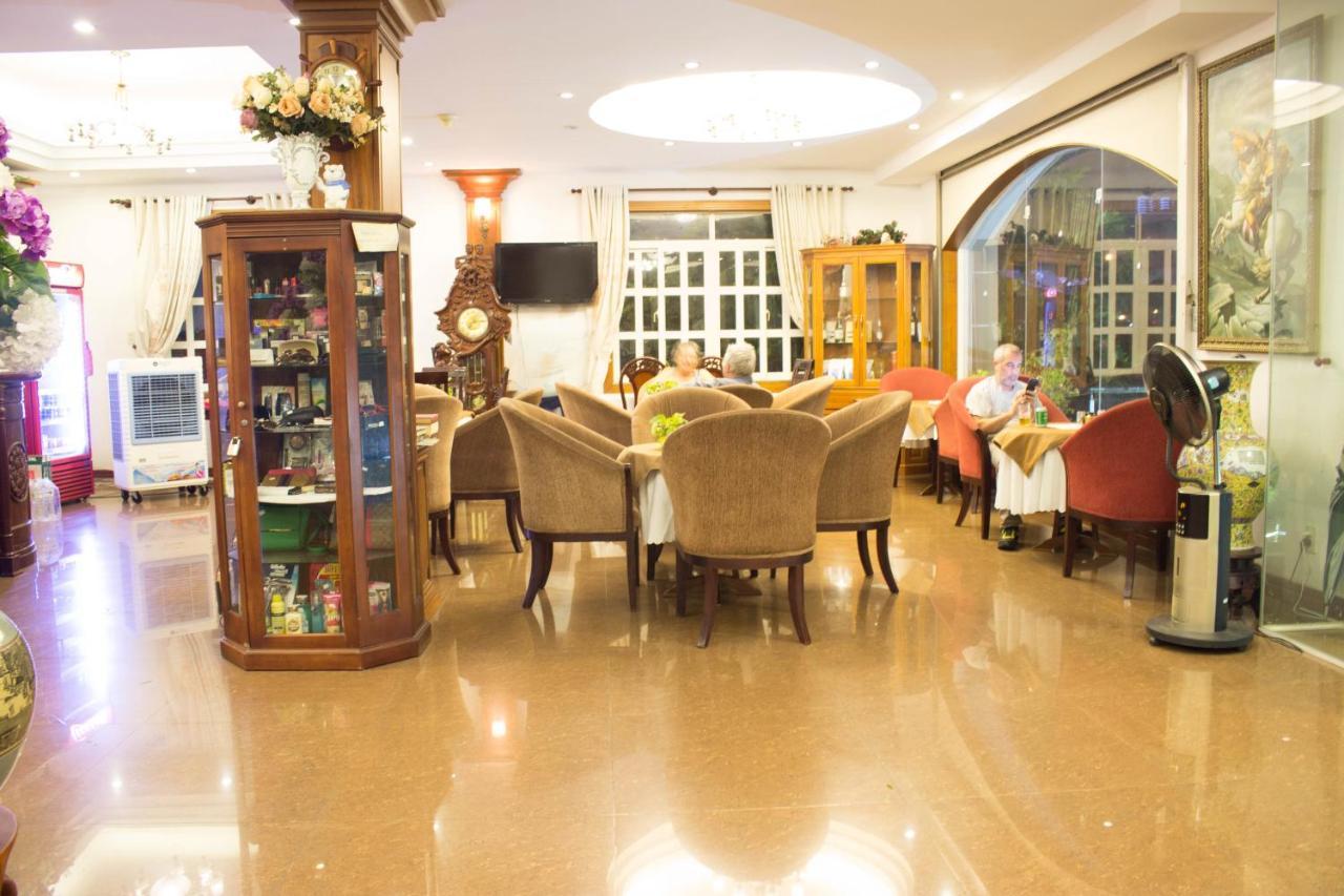 Hoa Phat Hotel & Apartment Ciudad Ho Chi Minh  Exterior foto