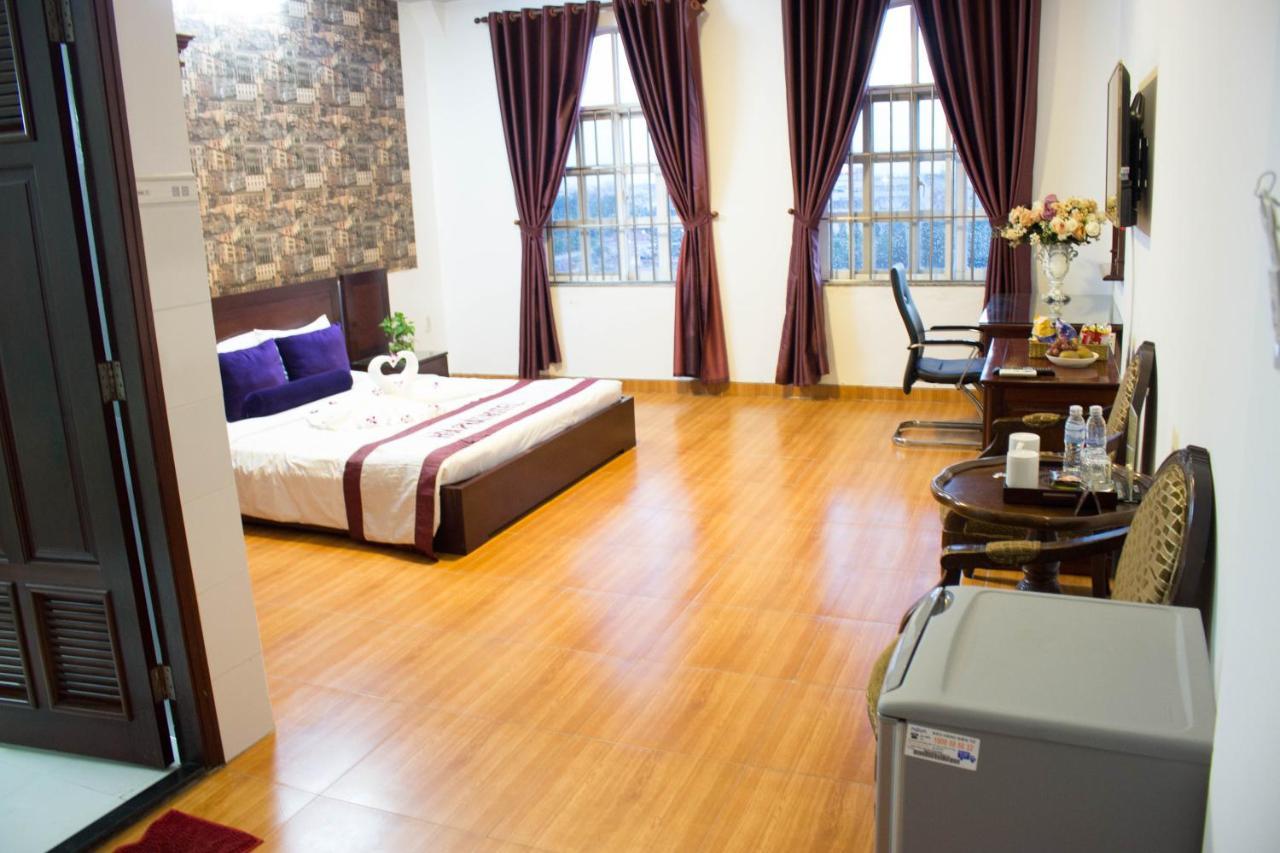 Hoa Phat Hotel & Apartment Ciudad Ho Chi Minh  Exterior foto