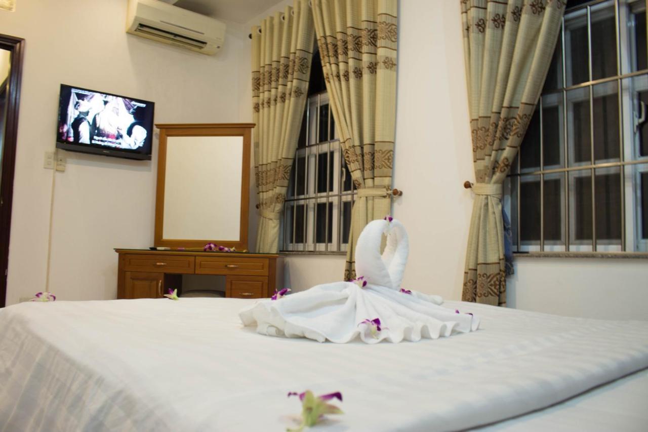 Hoa Phat Hotel & Apartment Ciudad Ho Chi Minh  Exterior foto
