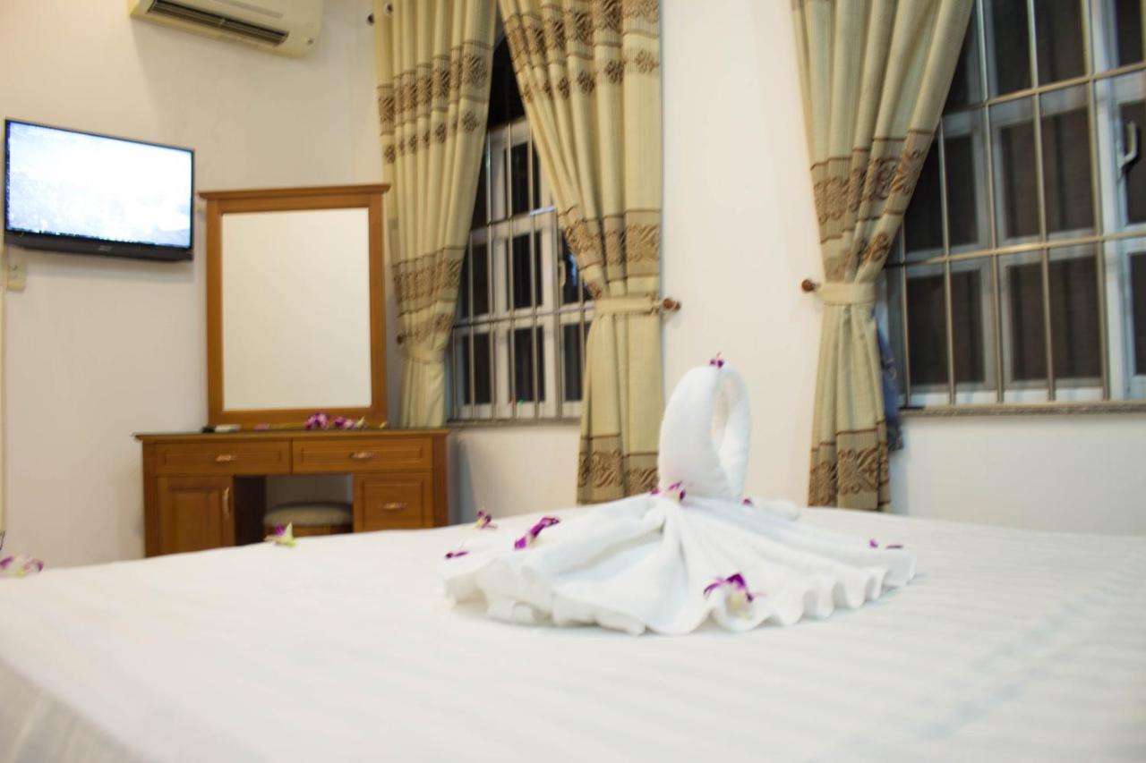 Hoa Phat Hotel & Apartment Ciudad Ho Chi Minh  Exterior foto