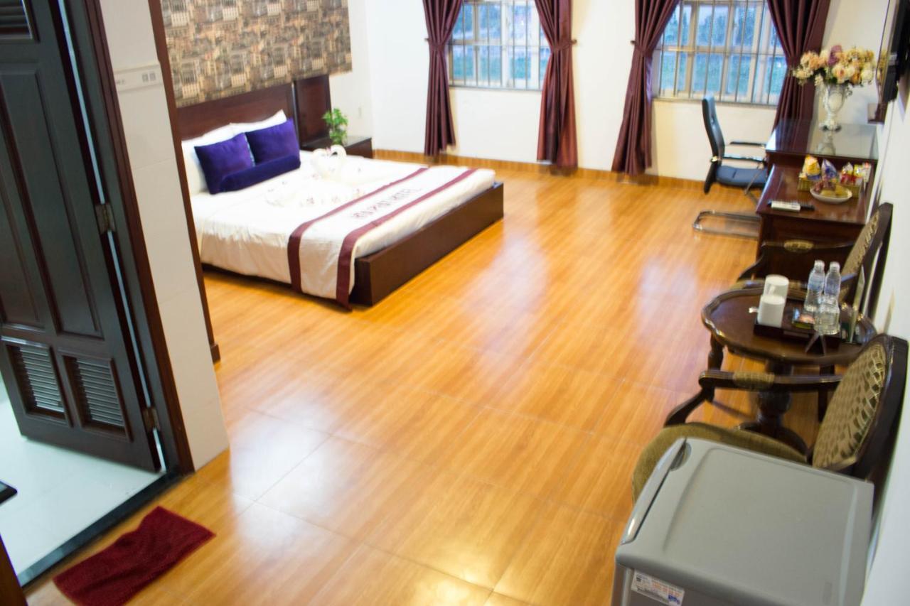 Hoa Phat Hotel & Apartment Ciudad Ho Chi Minh  Exterior foto