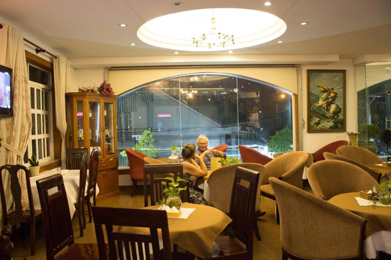 Hoa Phat Hotel & Apartment Ciudad Ho Chi Minh  Exterior foto